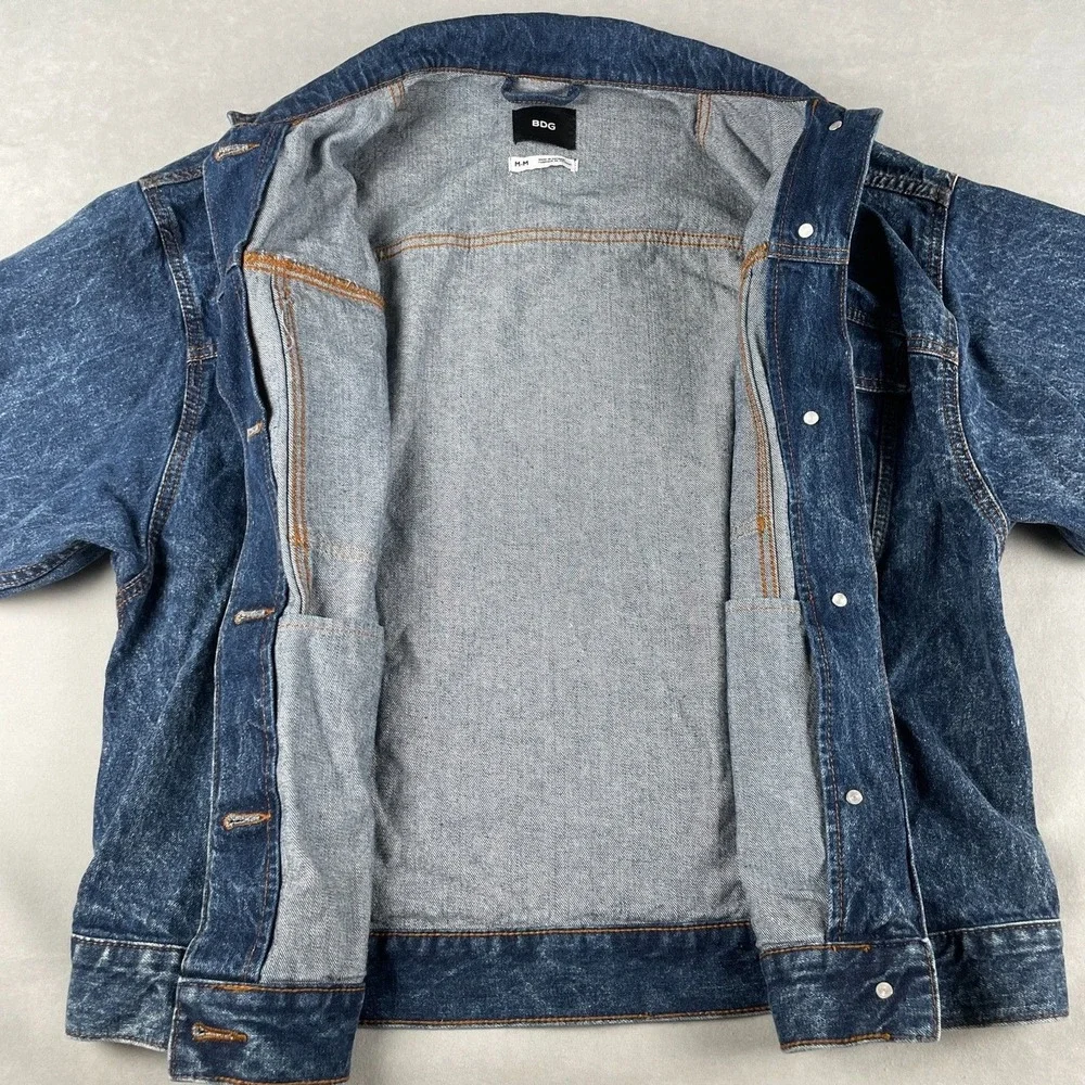 BDG Urban Outfitters Denim Trucker Jacket Mens M Blue Relaxed Fit‎ Casual EUC